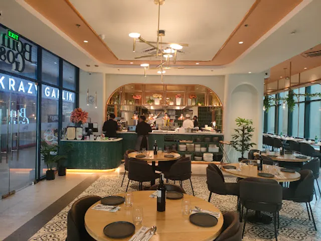 Bom Gosto, One Ayala