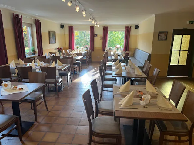 Café und Restaurant Zur Esterholzer Schleuse