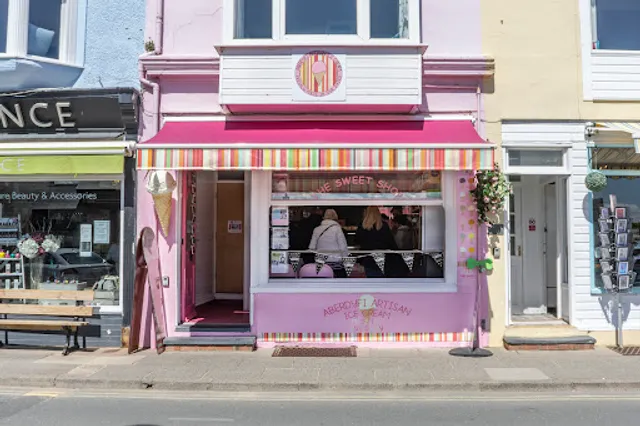 The Pink Cow Aberdyfi - Home of Aberdyfi Ice Cream