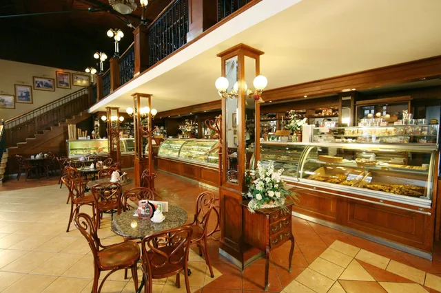 Zila Coffee House - Krisztina Confectionary and Restaurant
