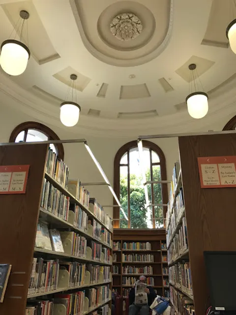 Golden Gate Valley Branch Library
