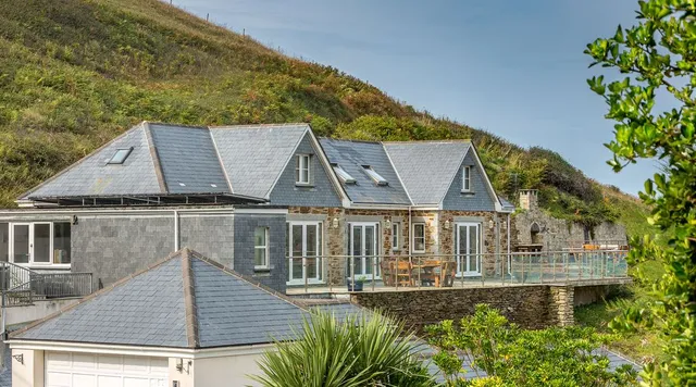 Smugglers Cove Cottages