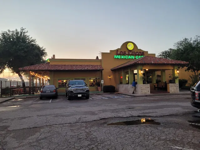 Los Cucos Mexican Cafe