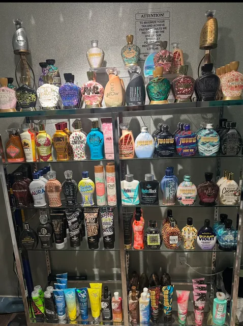 Bombshell’s Tanning & Boutique