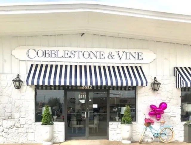 Cobblestone & Vine