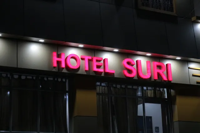 HOTEL SURI