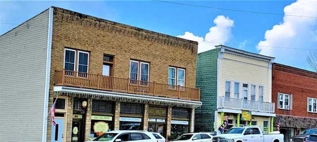 Bellgalleryandgarden.Com