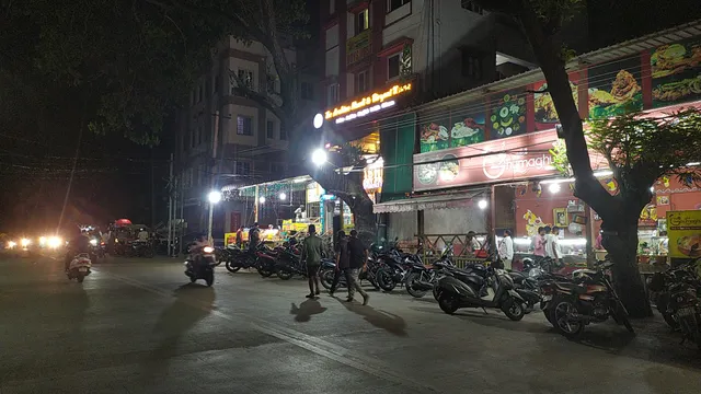 Mini DLF Street