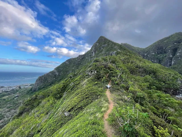 Kahekili Ridge Trailhead (Puʻu Manamana)