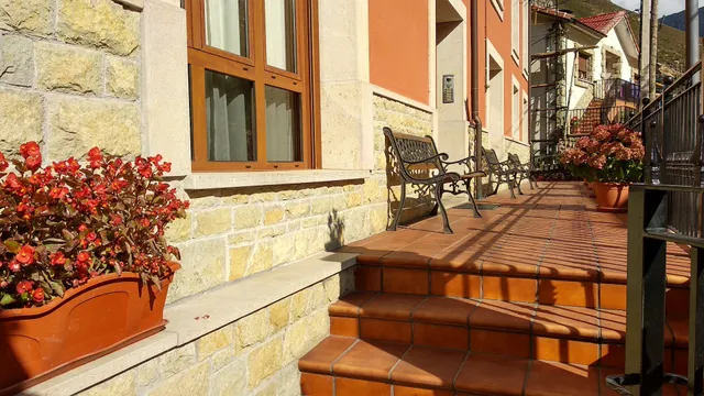 Apartamentos Puente La Molina