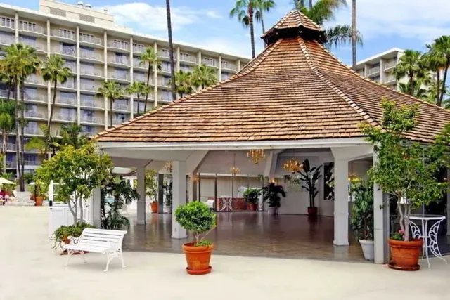 Town and Country Resort