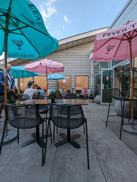 Hawker Bar - Luton Airport