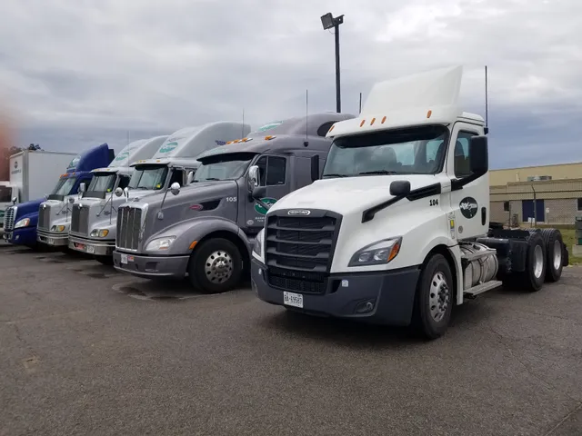 Crossroads Barrie Truck and Bus Driver Training Academy