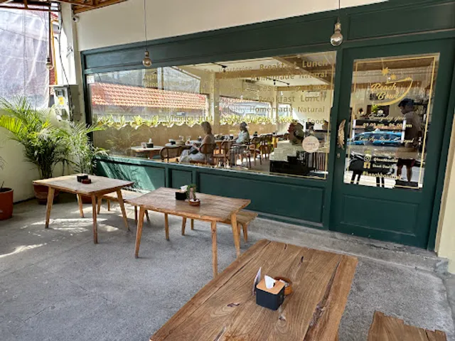 Beach Bowl Seminyak Breakfast & Lunch