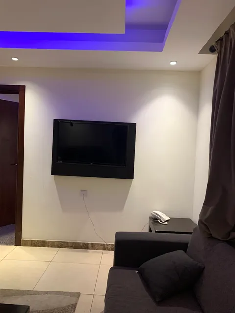 OYO 200 Majestic Houses