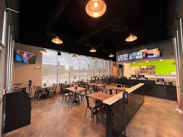 Los Verdes - Kendall Drive