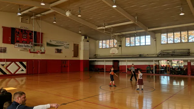 Western Illinois Fieldhouse LLC