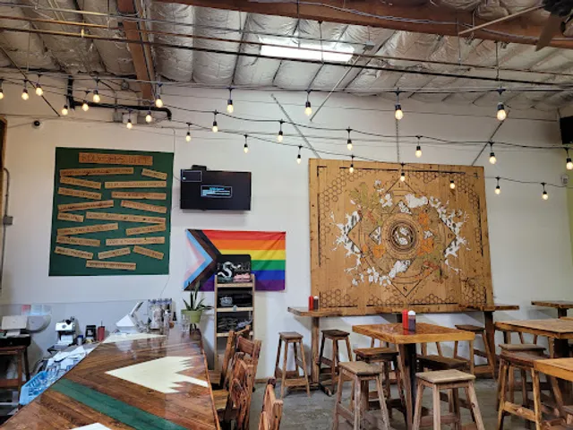 Serpentine Cider & Smokehouse (formerly Smokin J's BBQ)