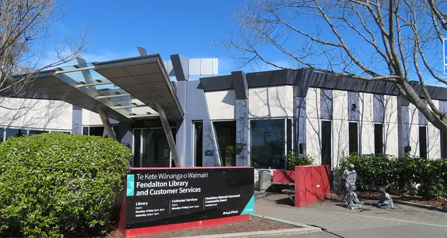 Fendalton Library