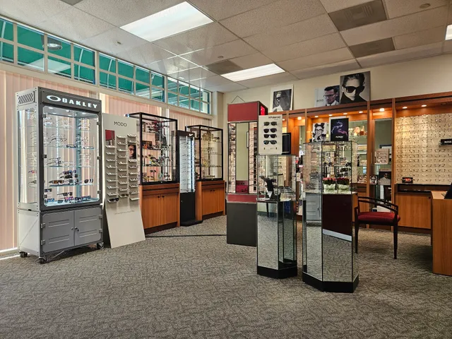 Prime Care Optometry-Dr. John Bui