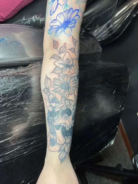 Twisted Willow Tattoo & Boutique LLC