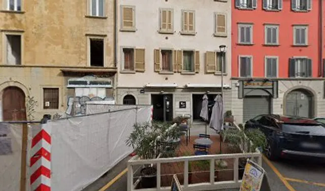 Via Giacomo Quarenghi, 20