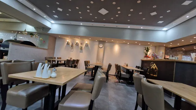 FamilienHaus Restaurant - مطعم بيت العيلة