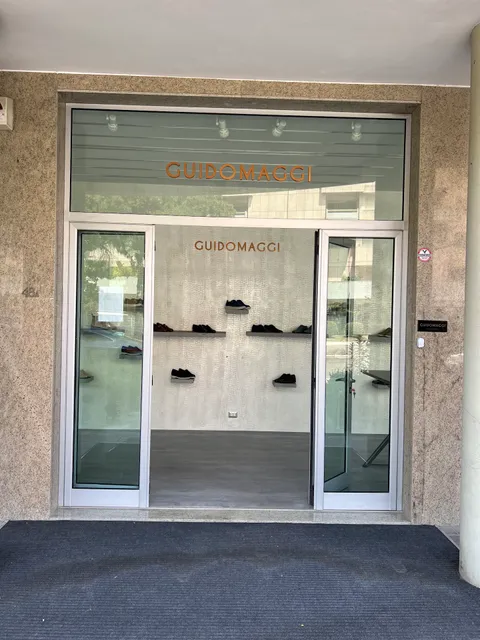 GUIDOMAGGI - Scarpe con rialzo fatte a mano in Italia - SI RICEVE SOLO SU APPUNTAMENTO