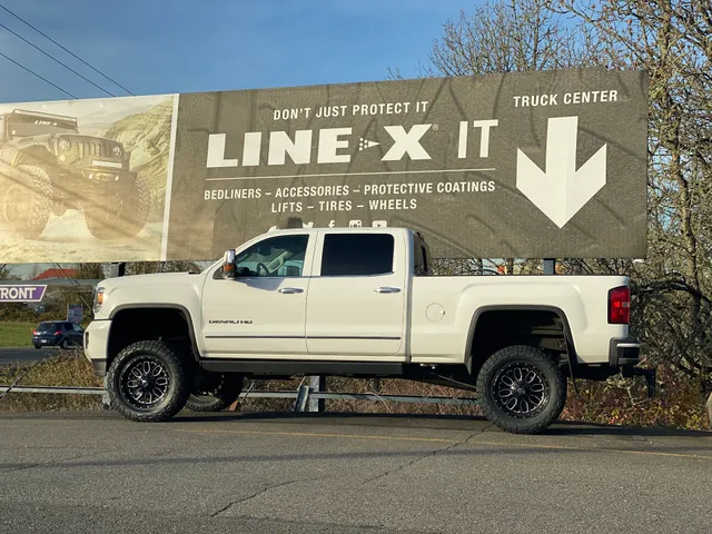 Nomad Truck and SUV Outfitters & Country Canopy