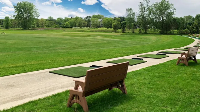 Three Oaks Golf Center