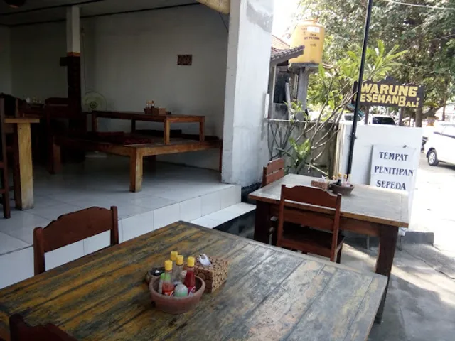 Warung Lesehan Bali