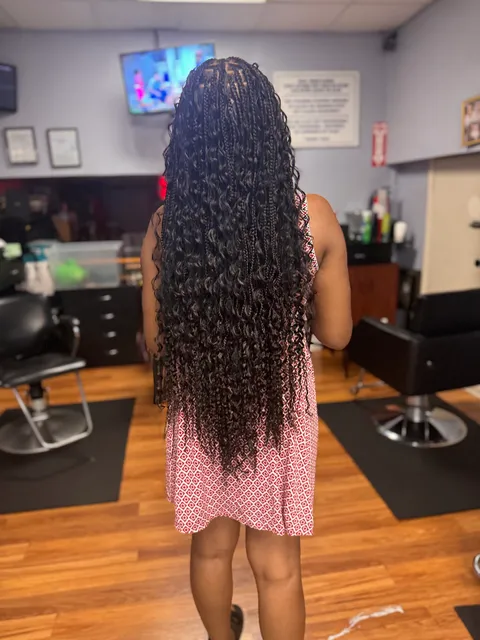 Esther’s beauty hair braiding & weave-in