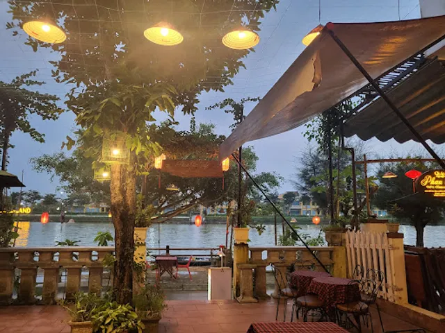 Phan Gia Riverside Restaurant