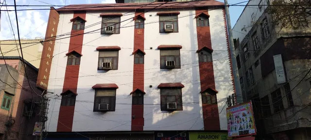 Hotel Vardhmaan Inn