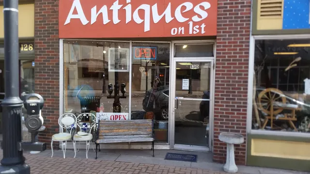 Antiques on 1st