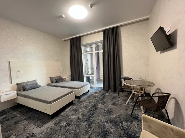 Silveroks Hotel & Apartments