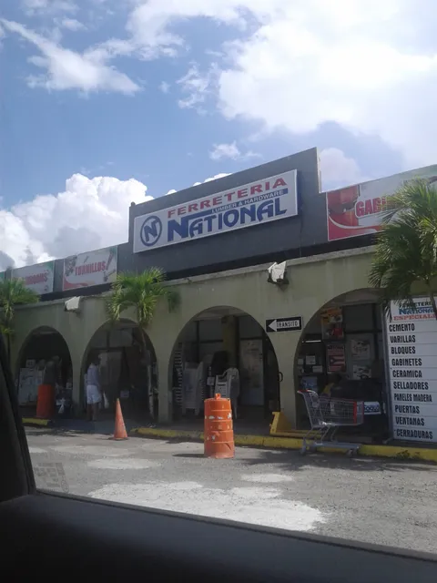 Plaza de Arcos Shopping Center