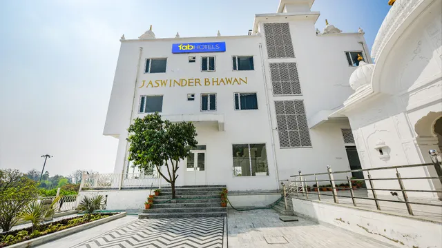 FabHotel Jaswinder Bhawan