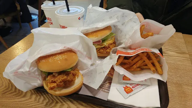 맘스터치 식사점