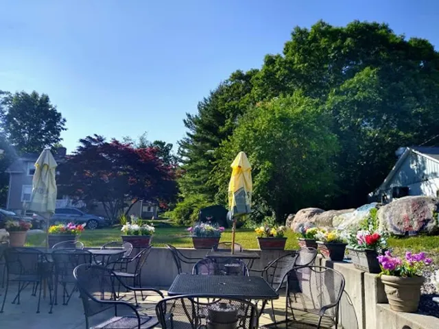 Village Pizza & Grille