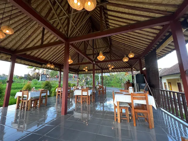 Wisma Bojana ( Warung )