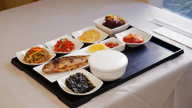 Sooda Sushi & Lounge