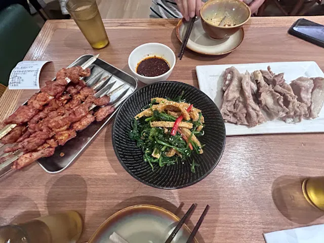 贯贯吉拉面浙江中路店