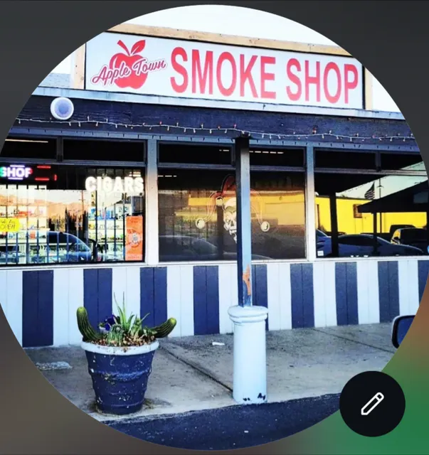 Apple Town Smoke Shop