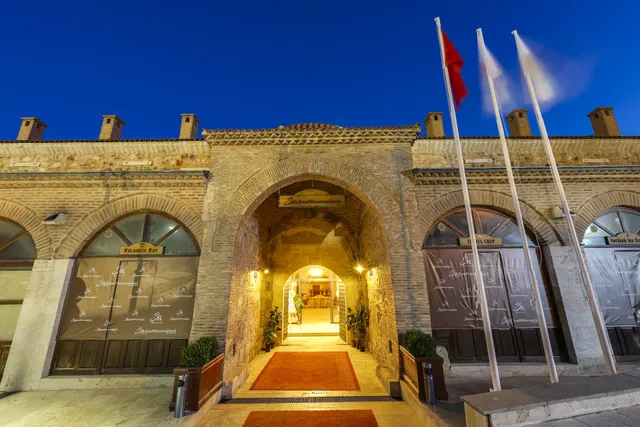 Silk Road Museum Hotel (Deveciler Hanı)