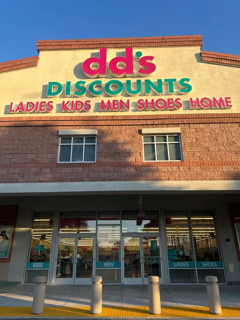 dd's DISCOUNTS