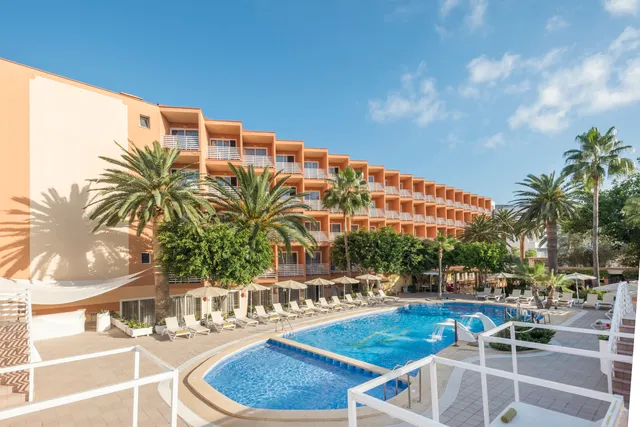 HM Isabela - Adults Only