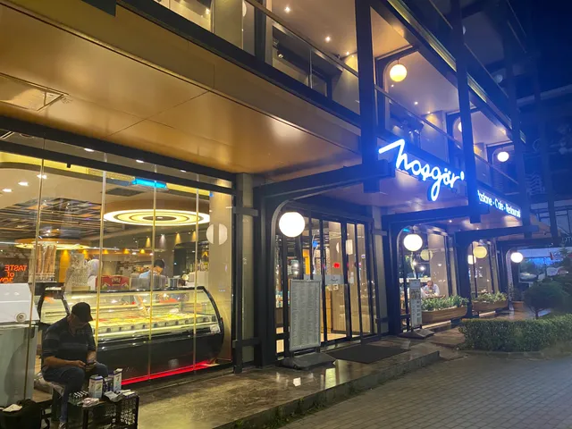 Hoşgör Pastaneleri