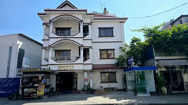 ផ្ទះសំណាក់ ម៉ុងប៉ាប៉ា (MON PA PA Guest House)