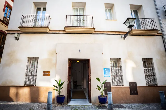 Curtidores, 6 Suites